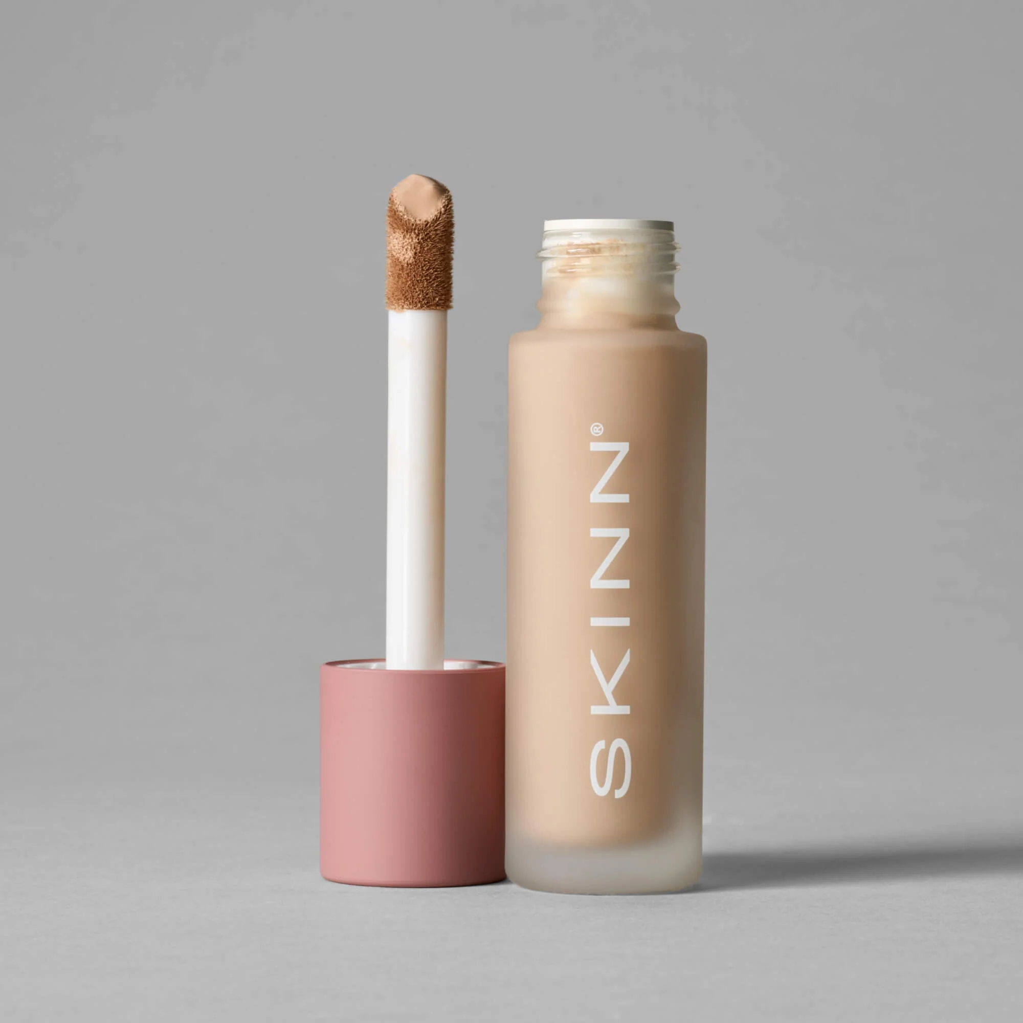 Foundation + Concealer - Image 10