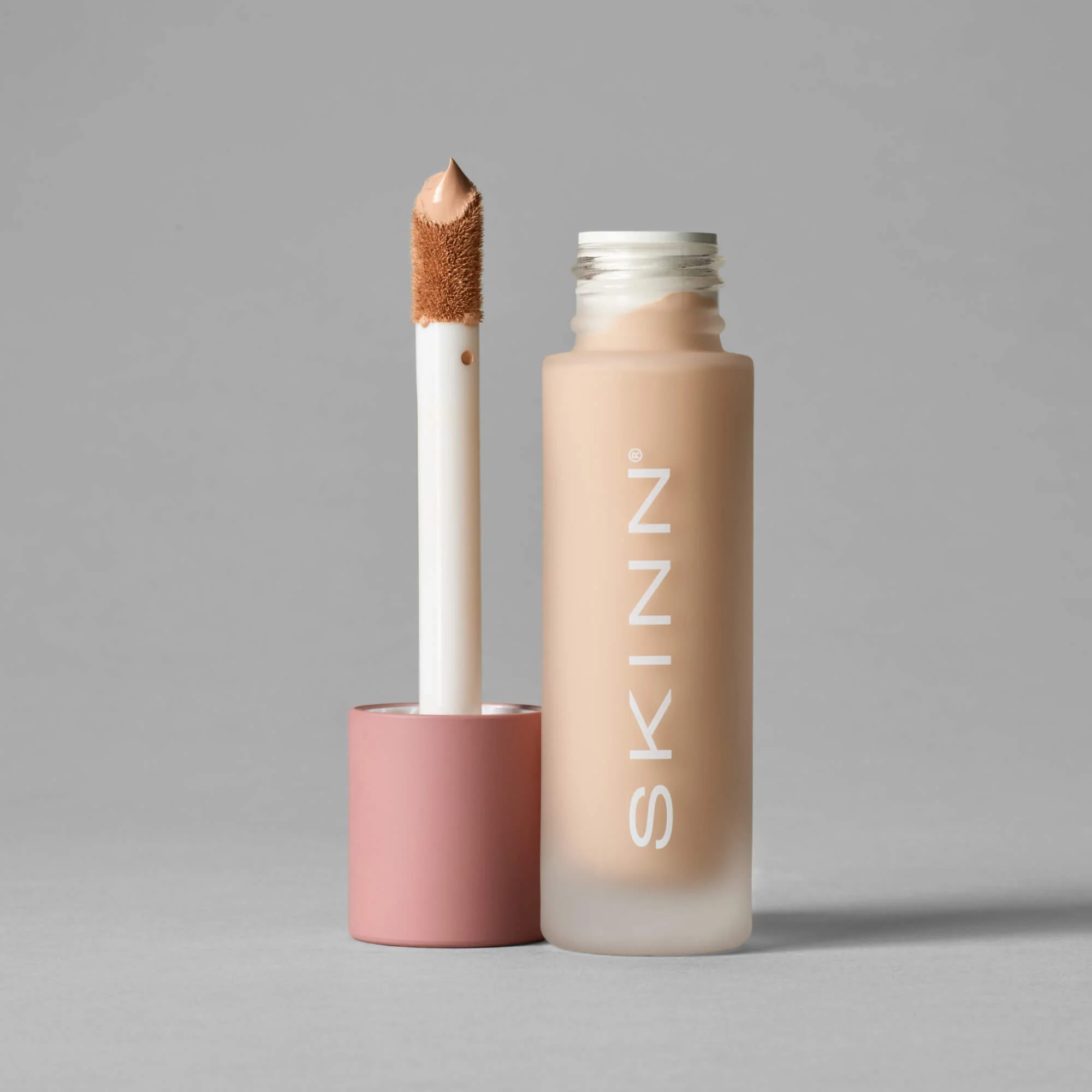 Foundation + Concealer - Image 13