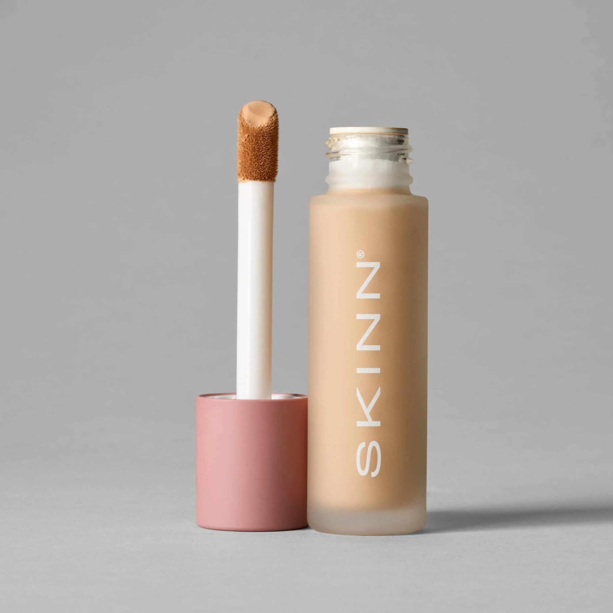 Foundation + Concealer - Image 19