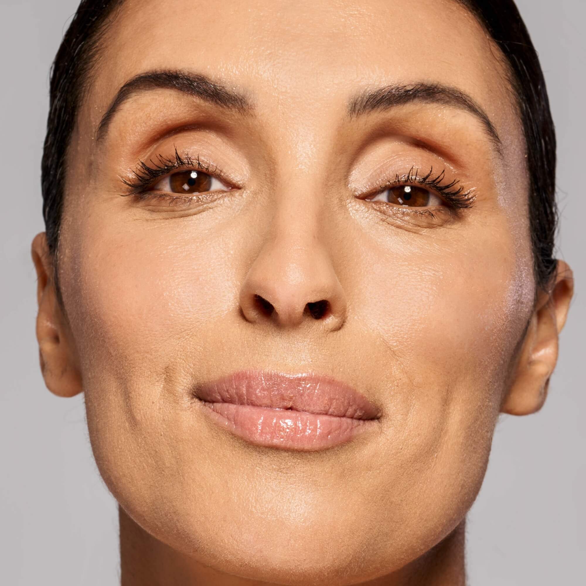 Foundation + Concealer - Image 29