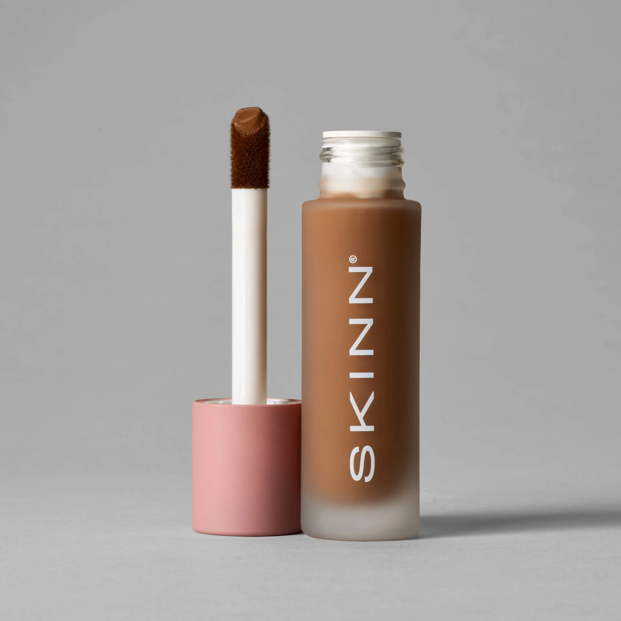 Foundation + Concealer - Image 31