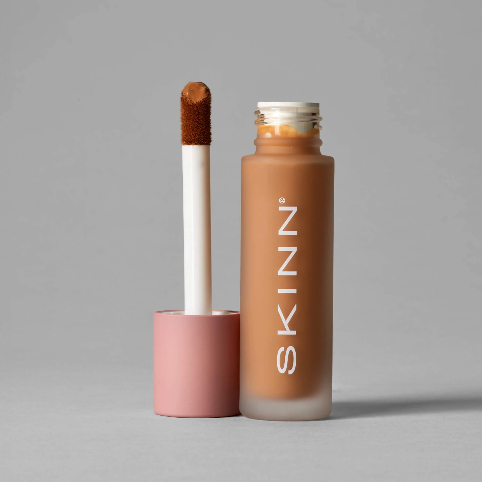 Foundation + Concealer - Image 34
