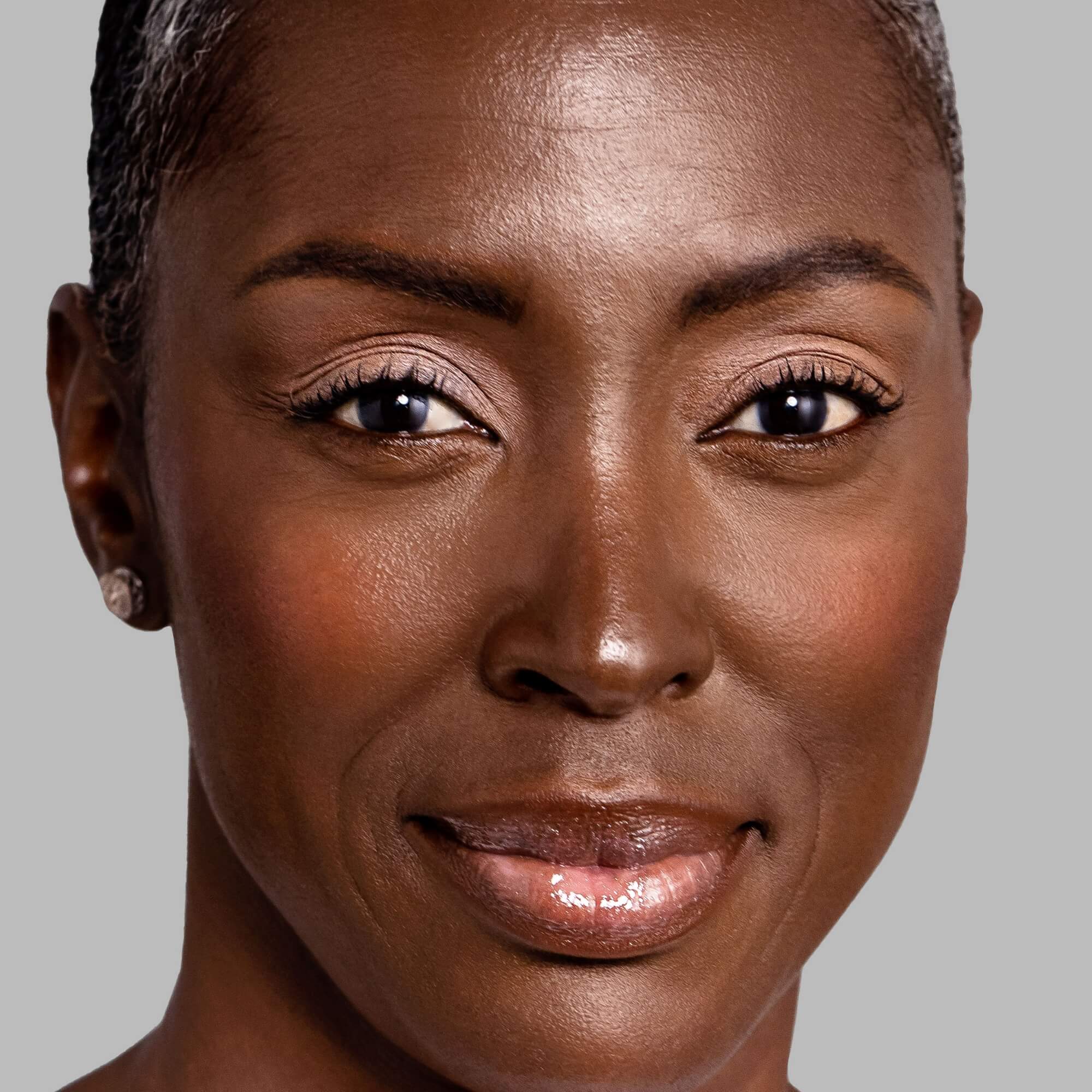 Foundation + Concealer - Image 38